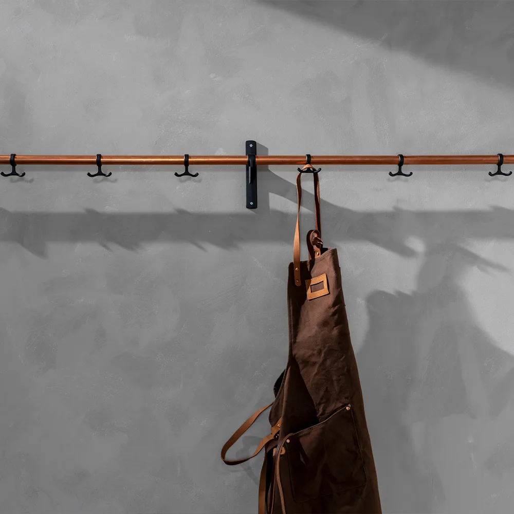 Nostalgi Hook rack, Copper, black stand Essem Design