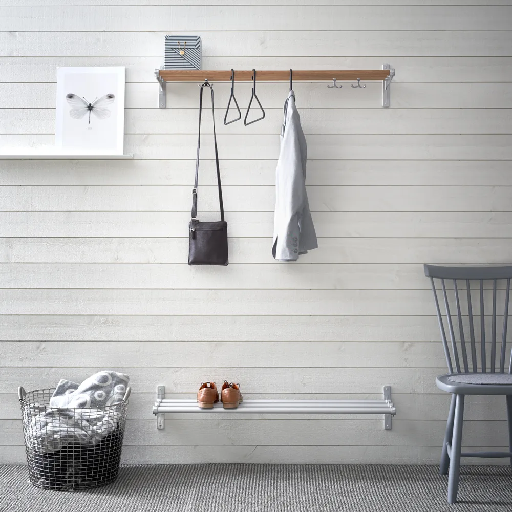 Nostalgi Shoe or hat shelf, Black, white stand Essem Design