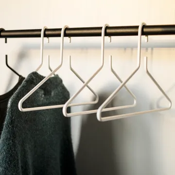 Triangel hanger 3-pack - white - Essem Design