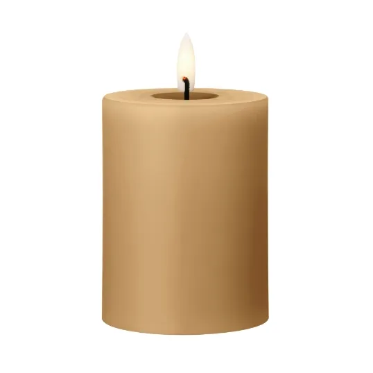 ester & erik pillar candle LED - 27 Almond butter, 10 cm - ester & erik