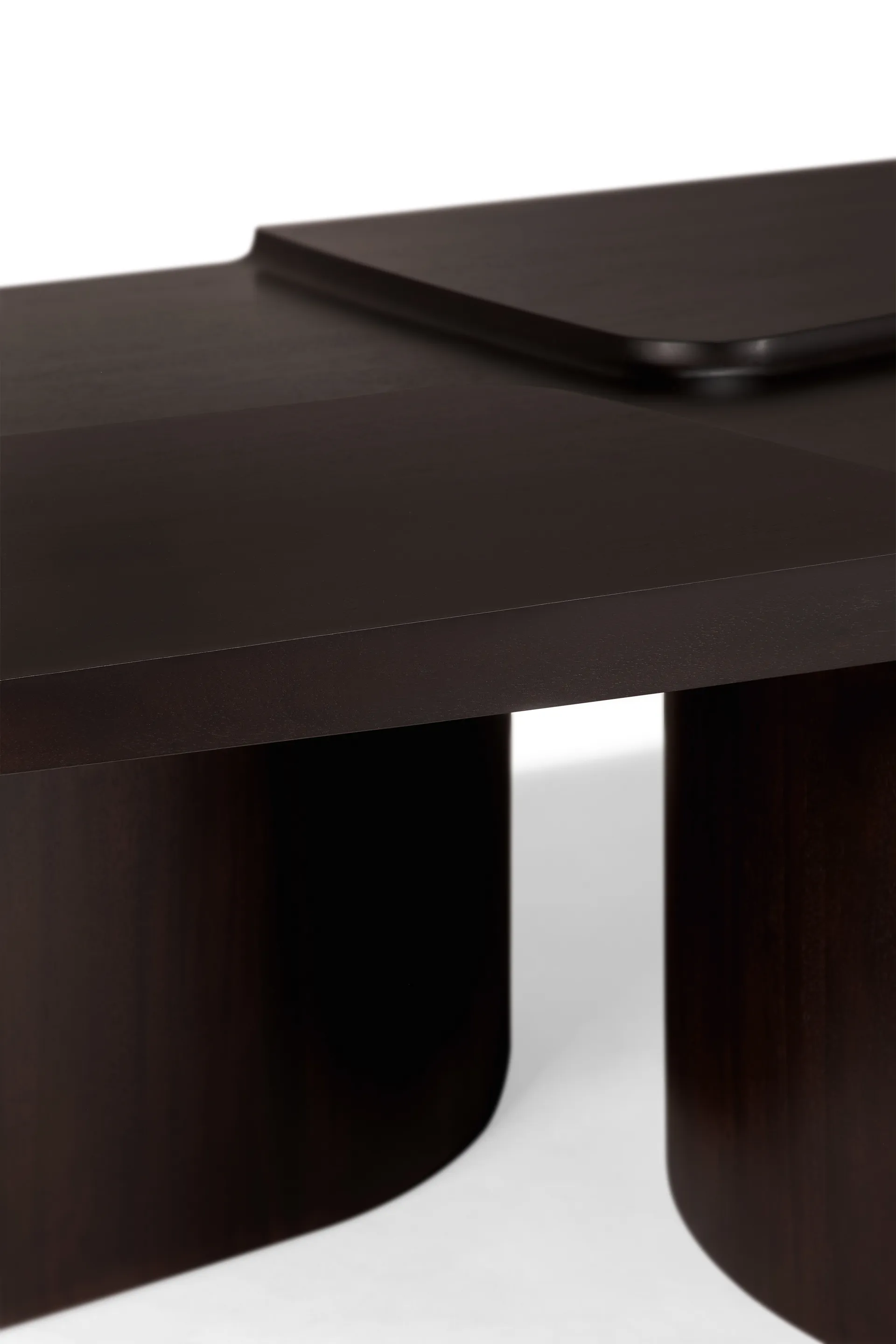 Brutalist coffee table, Rose brown mahogany, 143x75 cm Ethnicraft