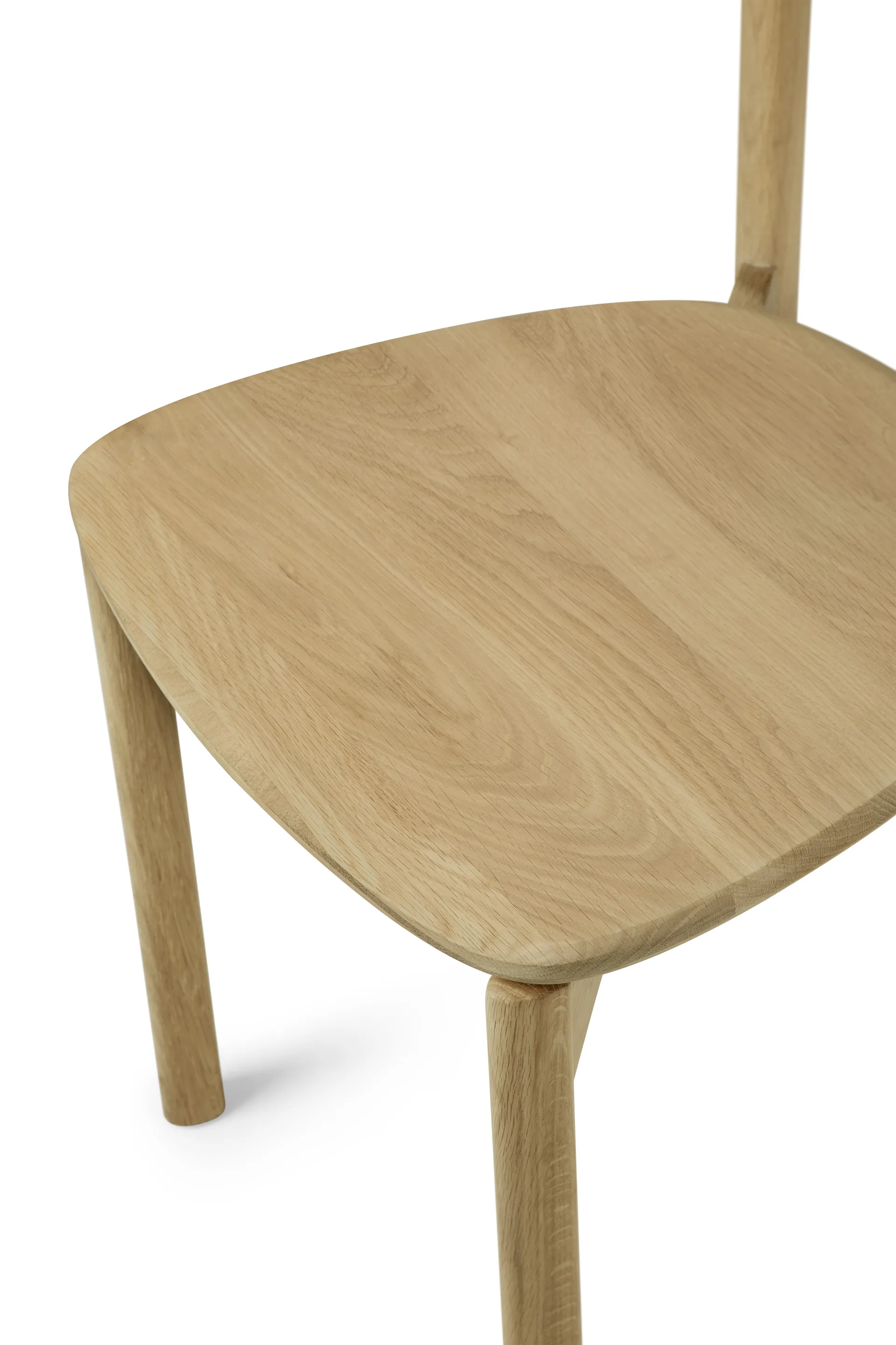 Risu chair, Lacquered oak Ethnicraft