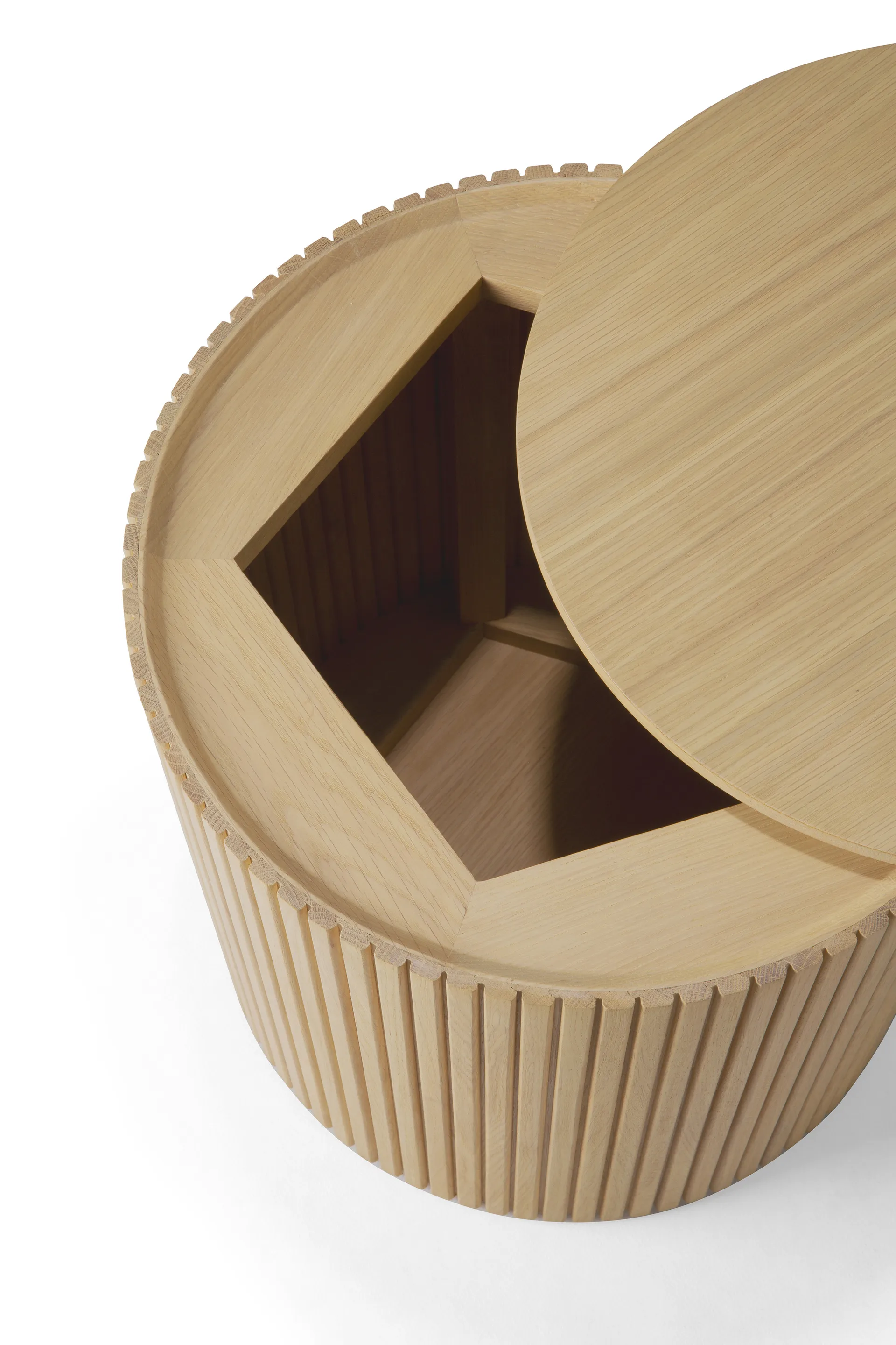 Roller Max side table, Oak, round Ethnicraft