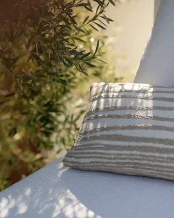 Stripes outdoor pillow 40x60 cm - Lumbar (beige) - Ethnicraft