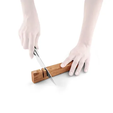Eva Solo Eastern knife sharpener - Oak - Eva Solo