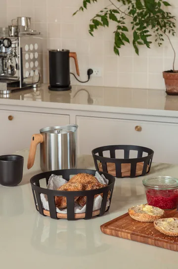 Nordic kitchen bread box - Black, large, Ø24.5 cm - Eva Solo