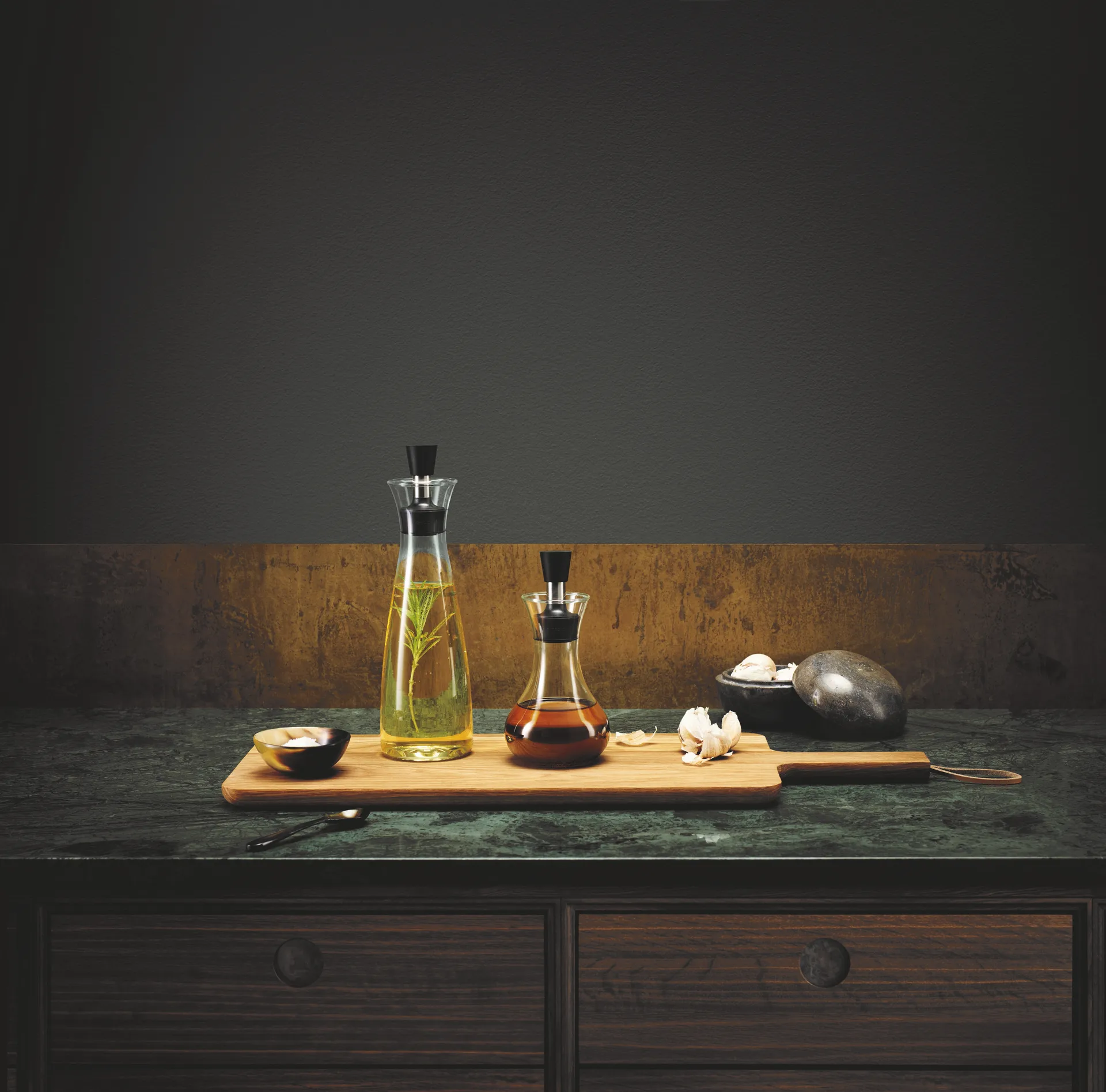 Oil carafe and dressing shaker, 2-piece set, Transparent Eva Solo