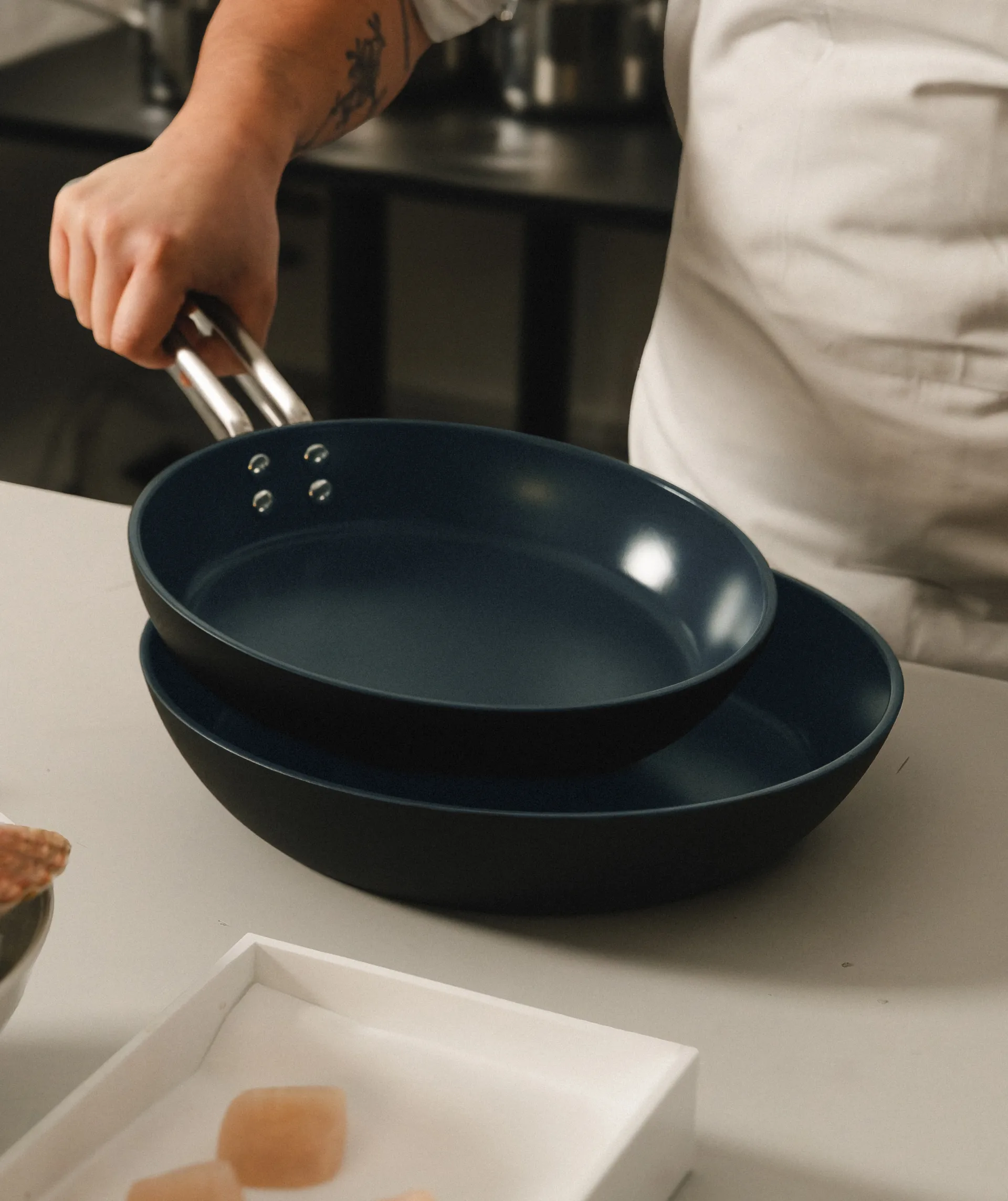 Professional Laser Titanium Slip-Let frying pan, Black, Ø24 cm Eva Solo