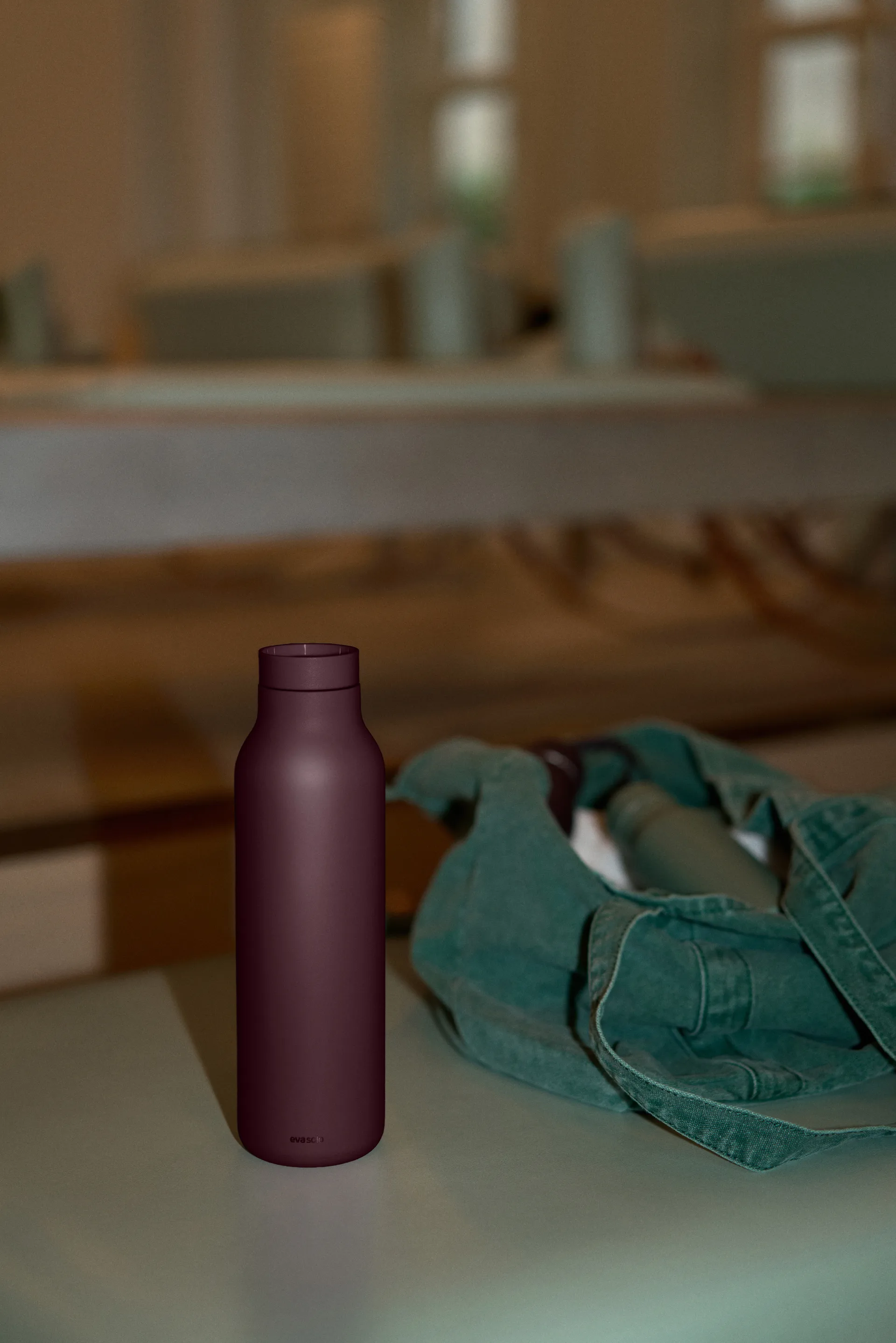Urban thermos bottle 0.7 L, Fig purple Eva Solo