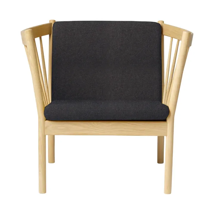 J146 armchair - Oak lacquered-dark grey - FDB Møbler