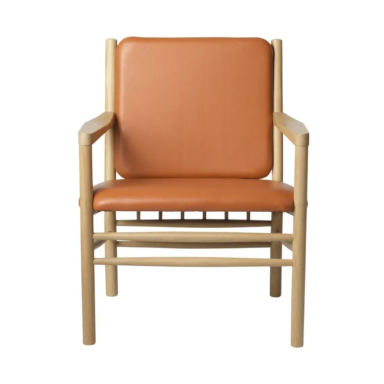 J147 armchair, Oak nature lacquered-cognac leather FDB Møbler