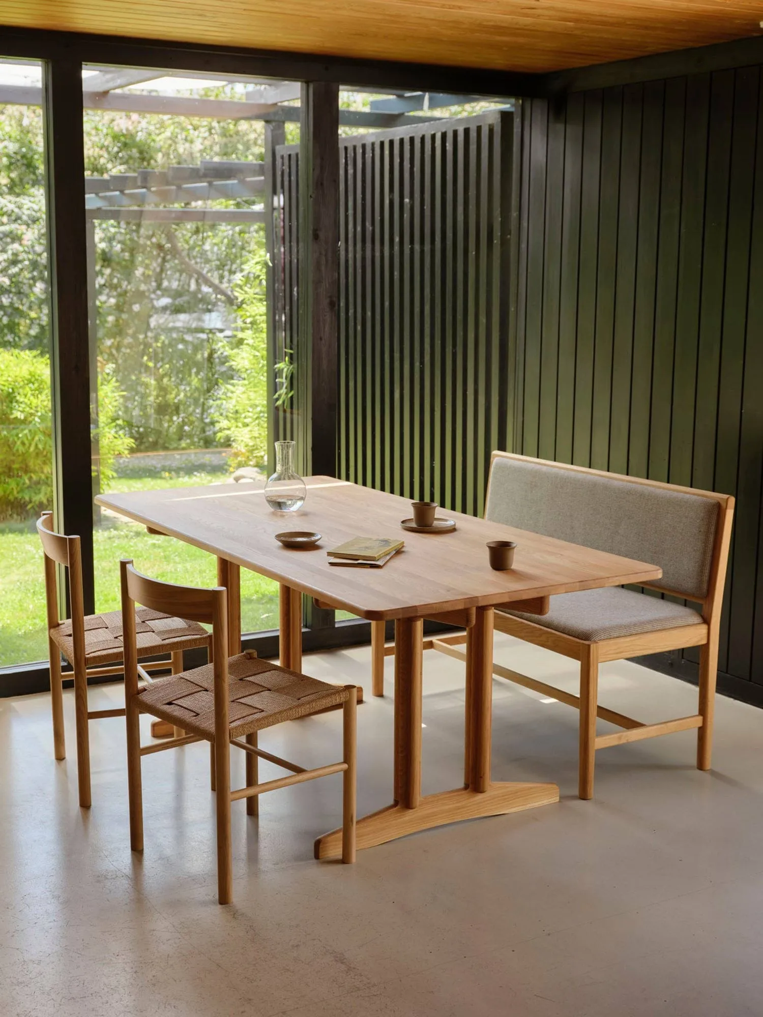 J176 Sønderborg bench, Lacquered oak-mottled FDB Møbler