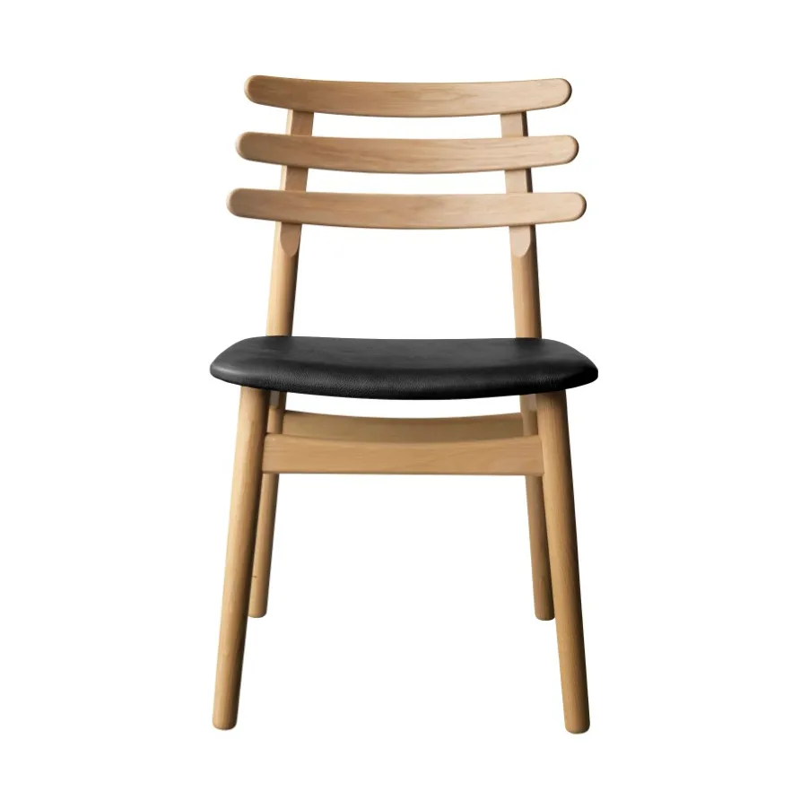 J48 chair, Oak nature lacquered-black leather FDB Møbler
