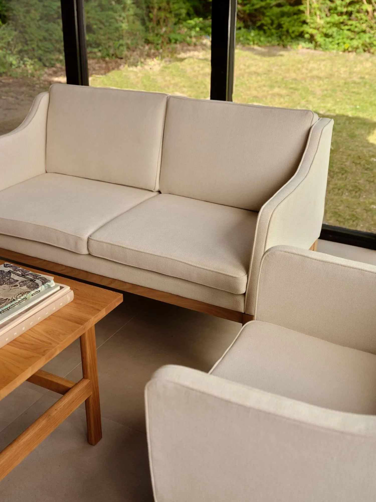 L46 MK155 armchair, Lacquered oak–beige fabric FDB Møbler