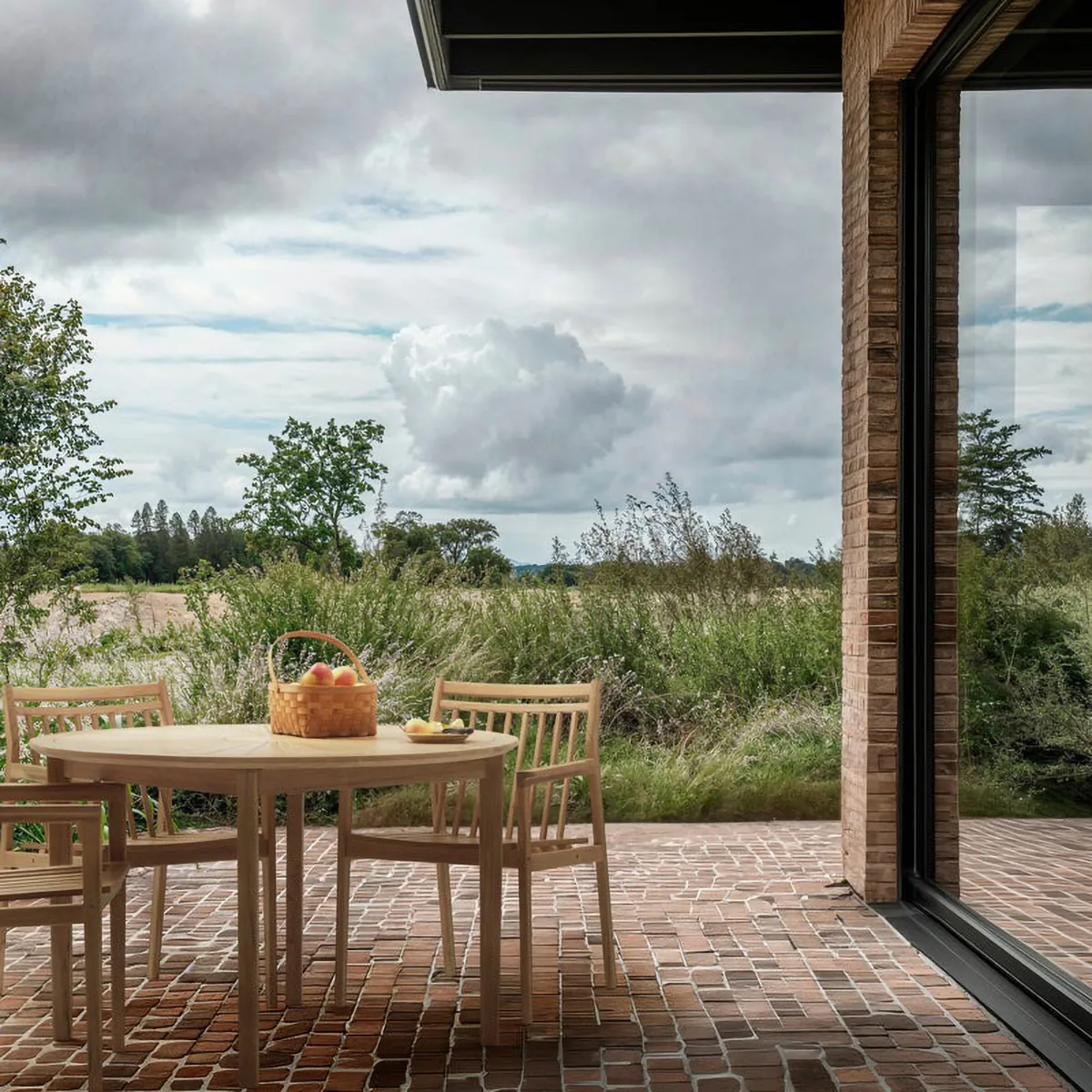 M27 Sammen round garden table Ø120 cm, Teak solid oiled FDB Møbler