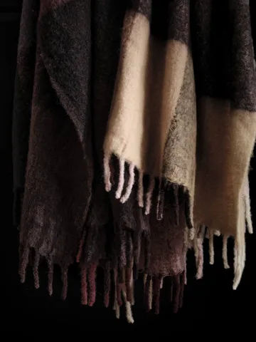 Blur mohair throw - Dark chocolate-oxide red, 130x170 cm - Ferm Living