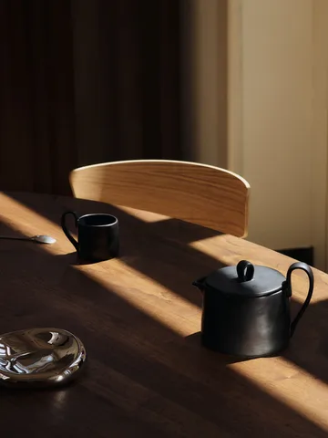 Flow teapot 1.5 L - Black - Ferm Living