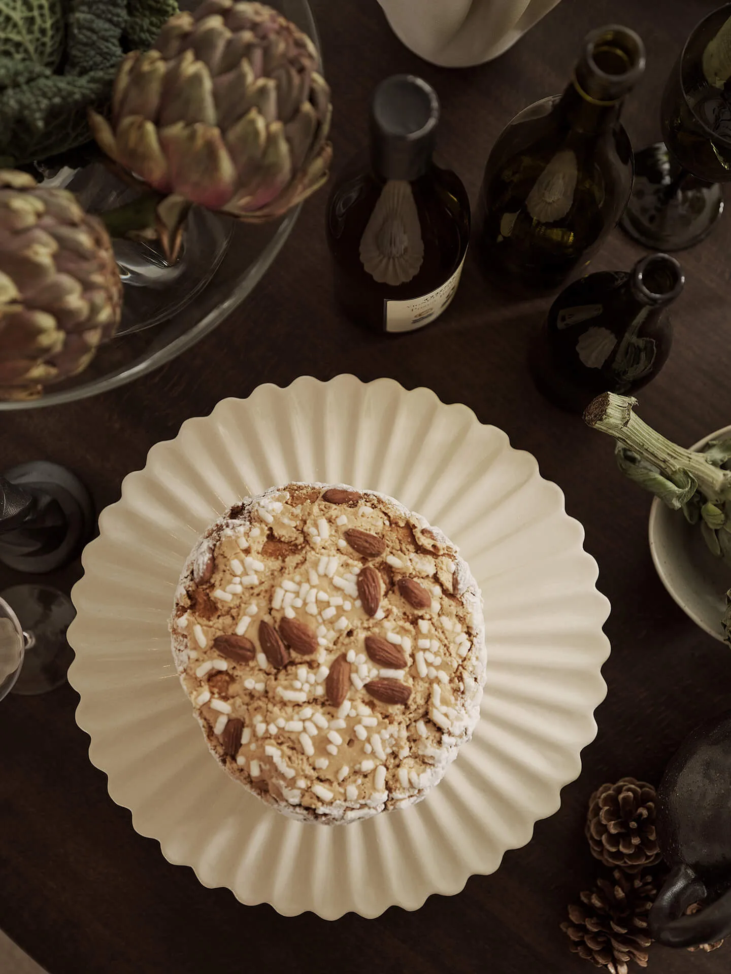 Fountain cake stand Ø31 cm, Off white Ferm Living
