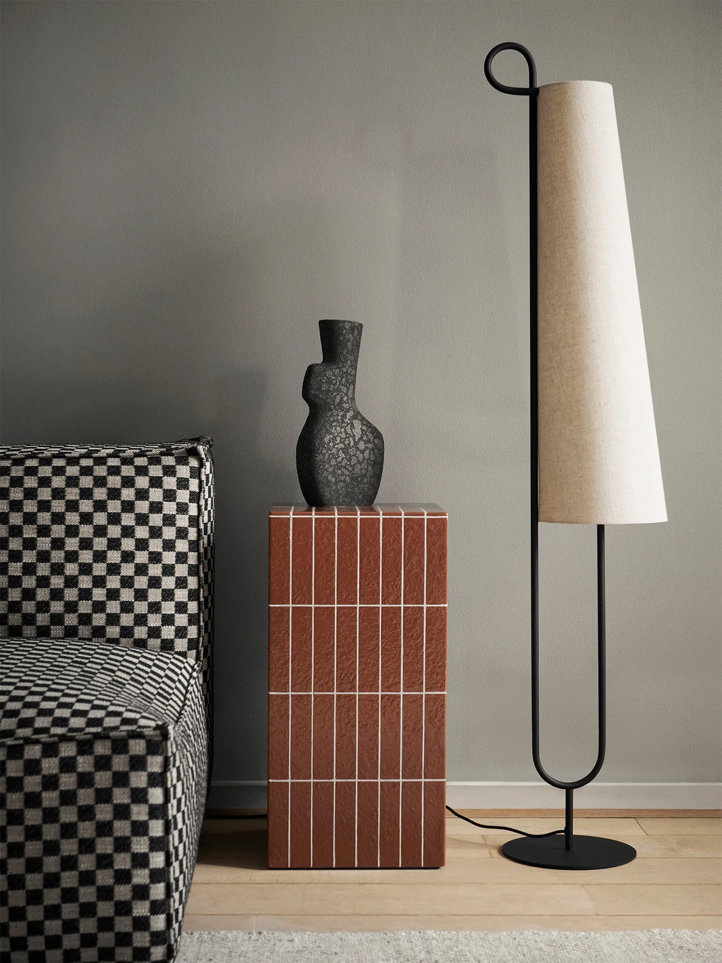 Pillar pedestal, Brown Ferm Living
