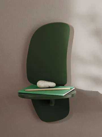 Pilu wall shelf 40 cm - Verdant Green - Ferm Living