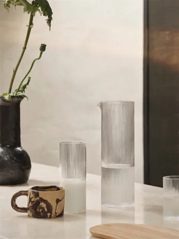 Ripple carafe 1,12 L - Clear - Ferm Living