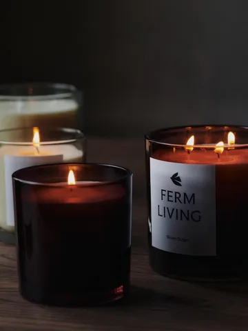 Vitto scented candle 50 h - Dark Grape - Ferm Living