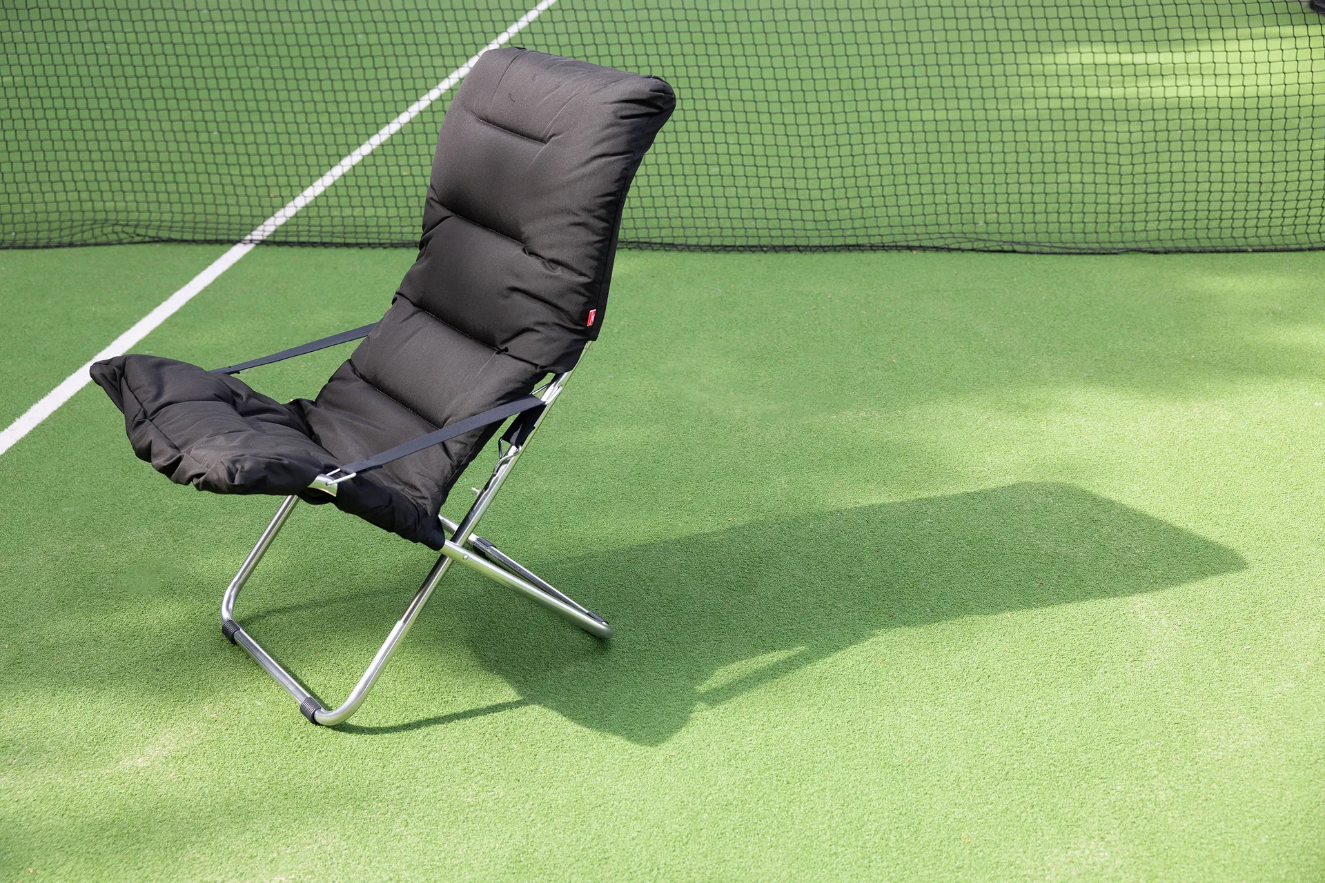 Fiesta Soft sun lounger, Black Fiam