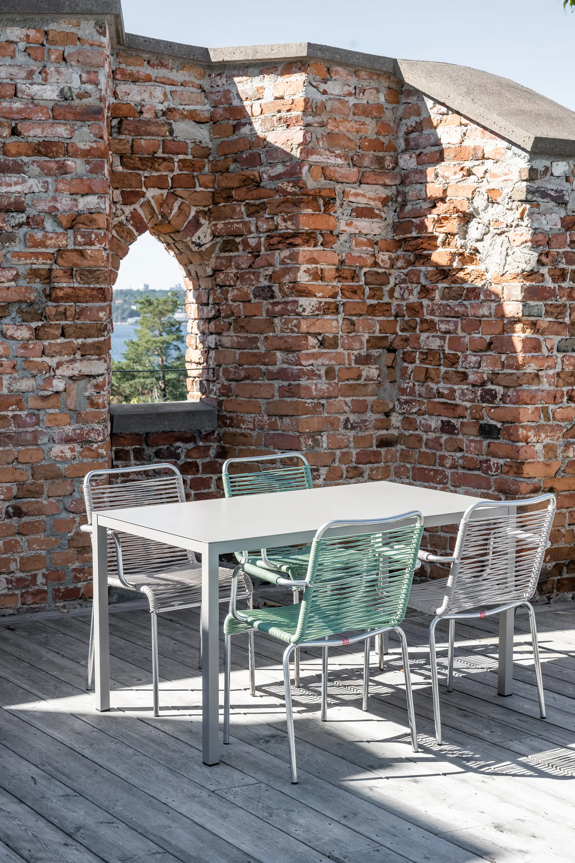 Mya armchair aluminium, Grey Fiam