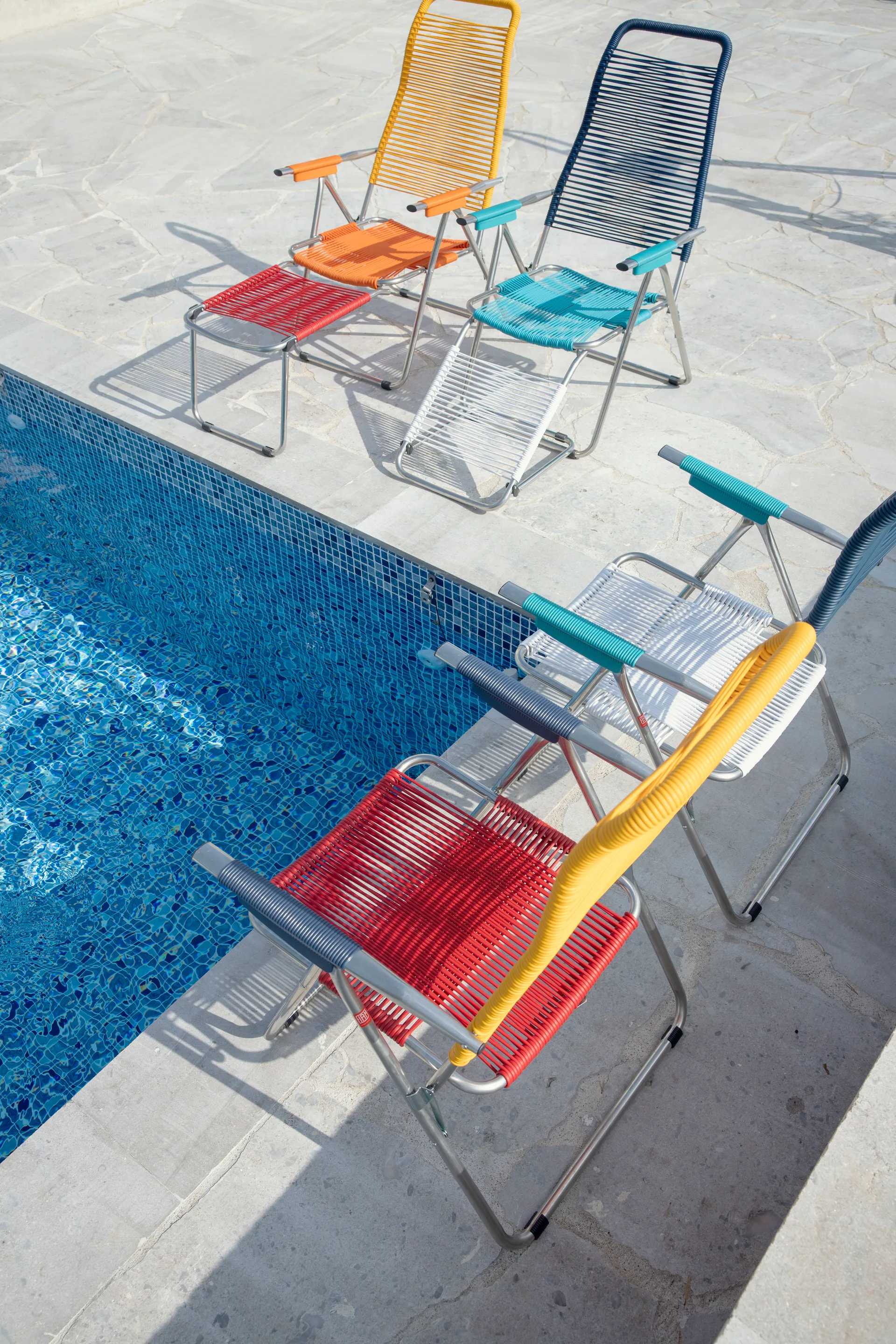 Spaghetti sun lounger with footrest, Multi-blue Fiam