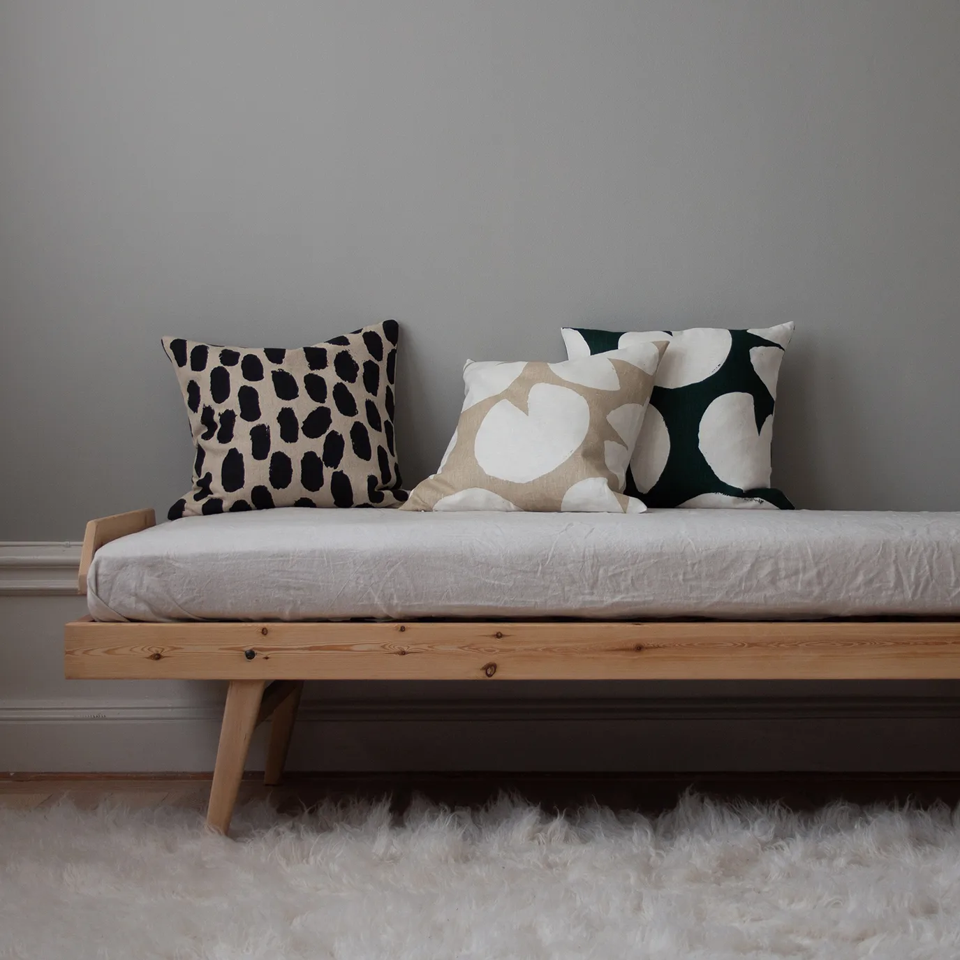 Dots cushion cover 48x48 cm, beige-black Fine Little Day