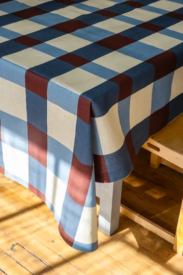 Fält tablecloth 149x250 cm - Plum - Fine Little Day