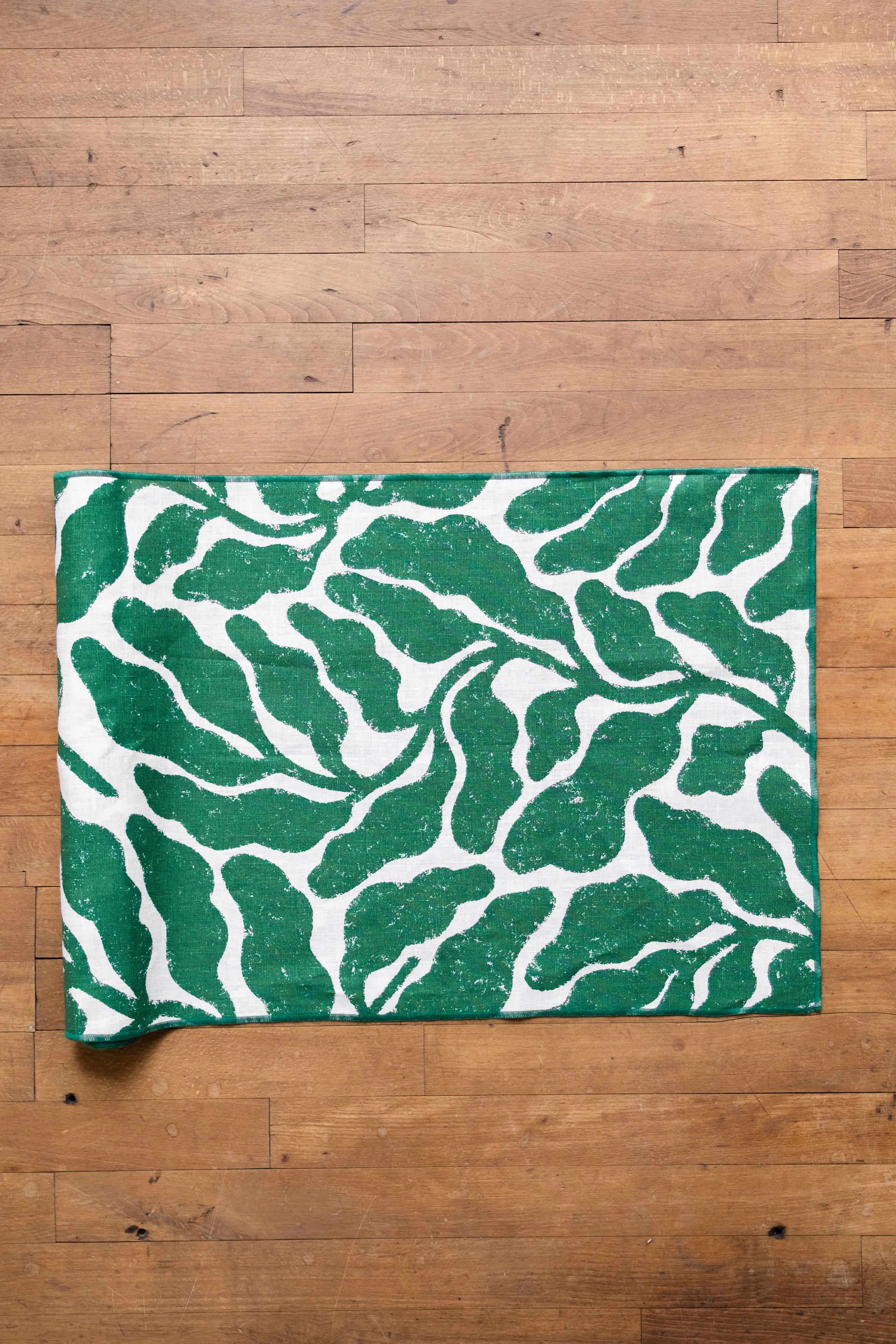 Leaves runner, Green, 45x180 cm Fine Little Day