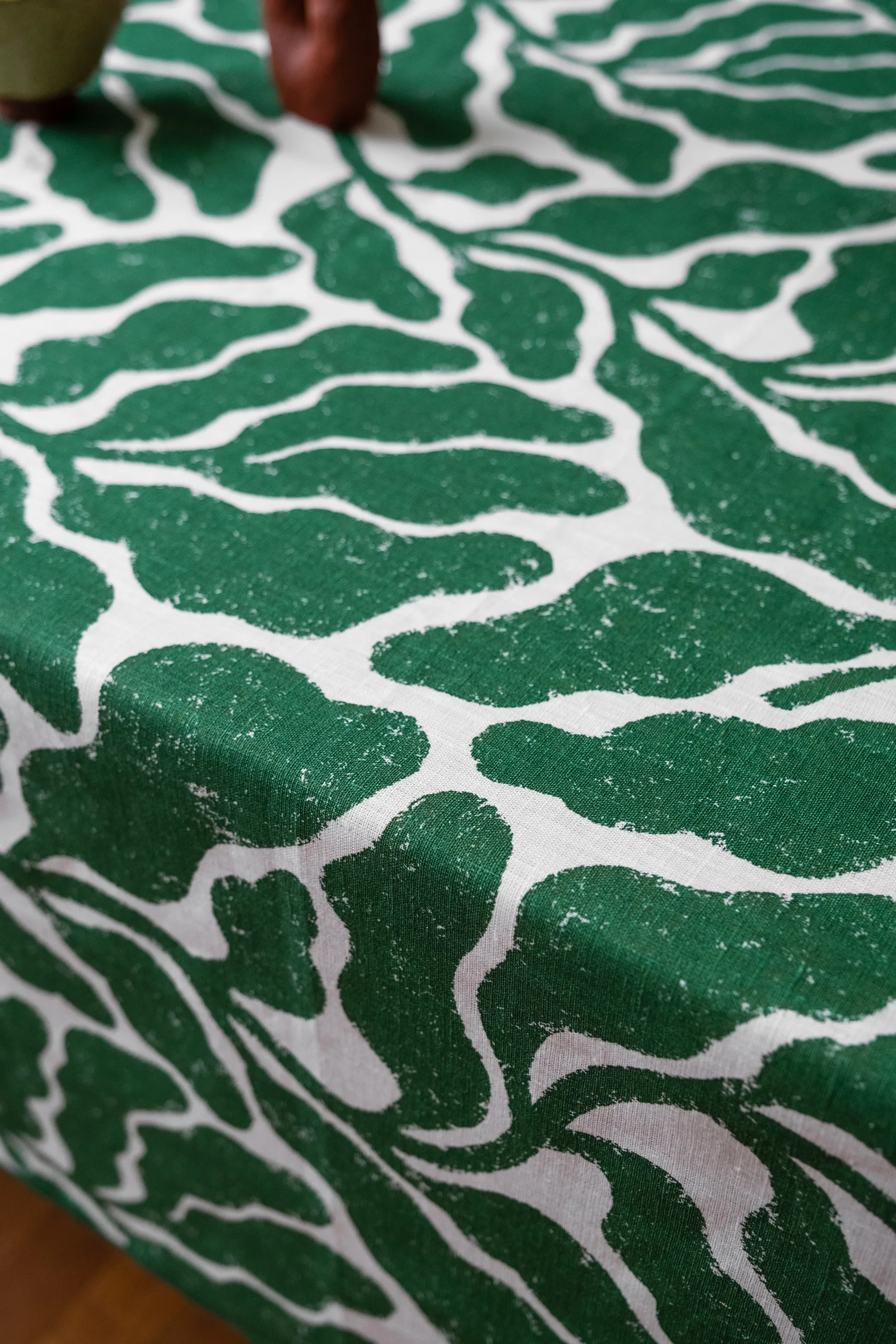 Leaves tablecloth, Green, 149x250 cm Fine Little Day