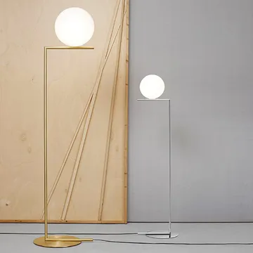 IC Lights F2 floor lamp - Brushed brass, opal - Flos