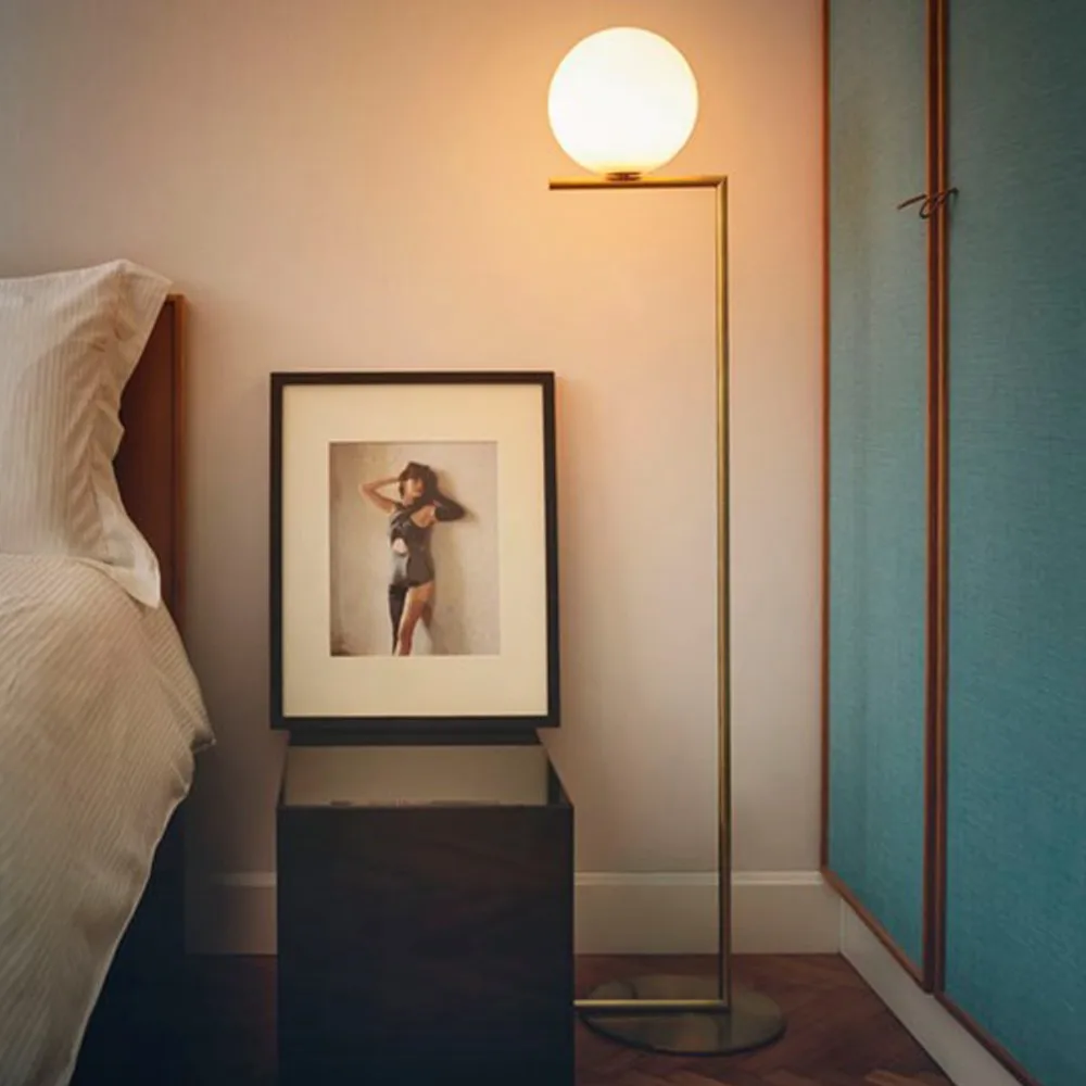 IC Lights F2 floor lamp, Brushed brass, opal Flos