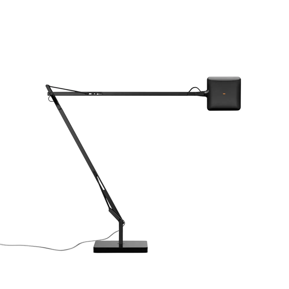 Kelvin T LED table lamp, Glossy black Flos