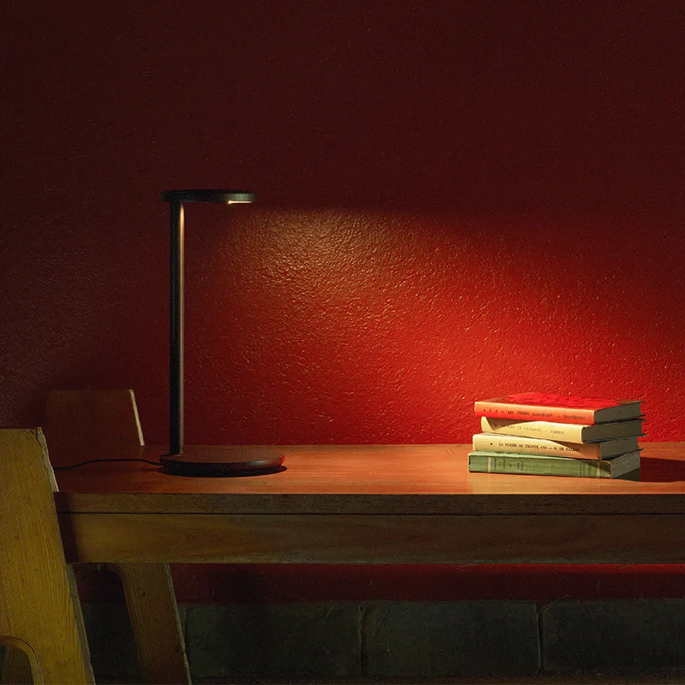 Oblique table lamp, Brown Flos