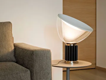 Taccia PMMA table lamp - Black LED - Flos