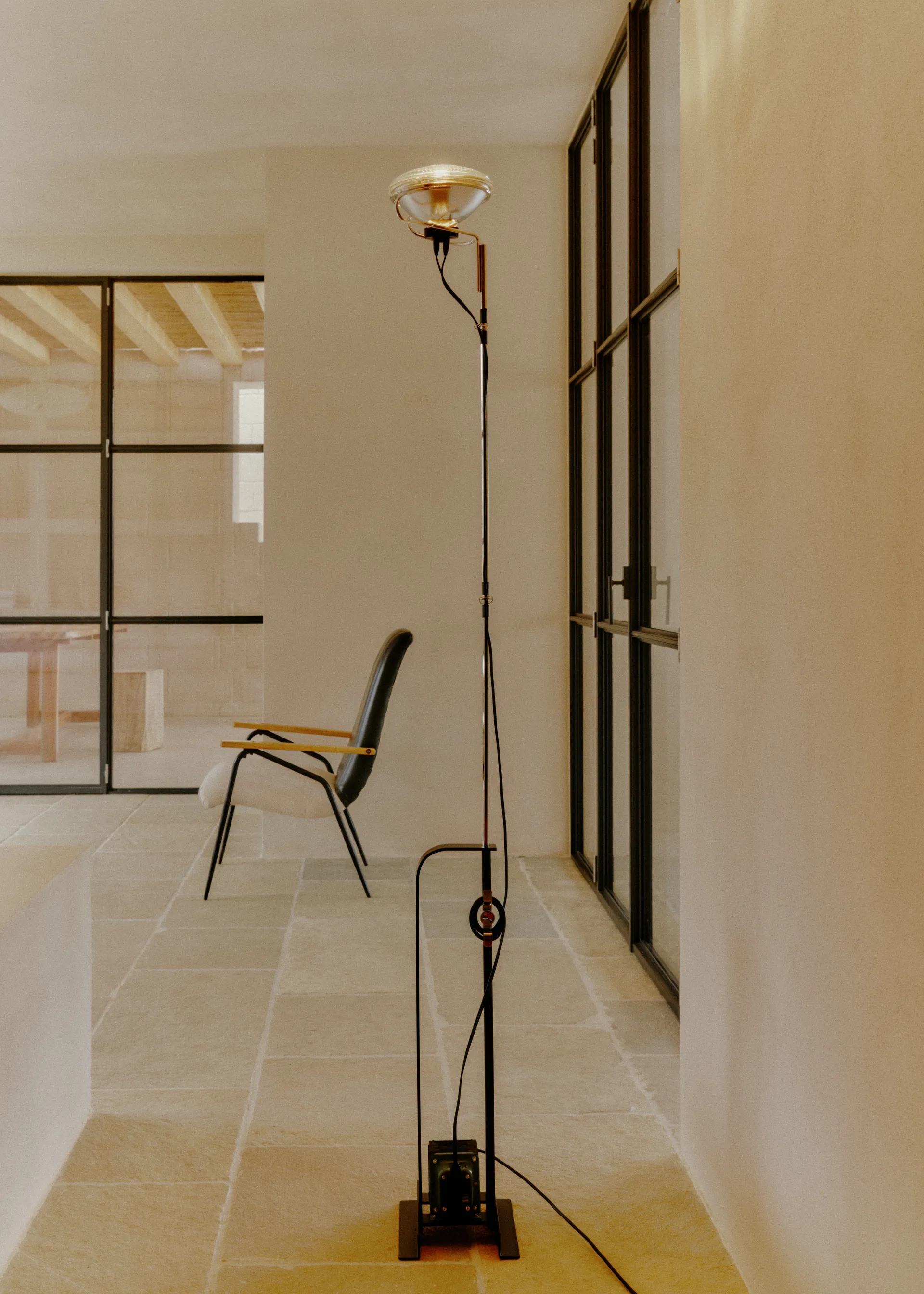 Toio LED floor lamp - black (EU),  Flos