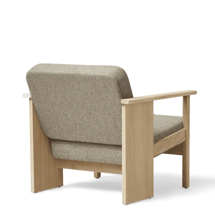 Block lounge chair, White oak-Hallingdal 65-0227 Form & Refine