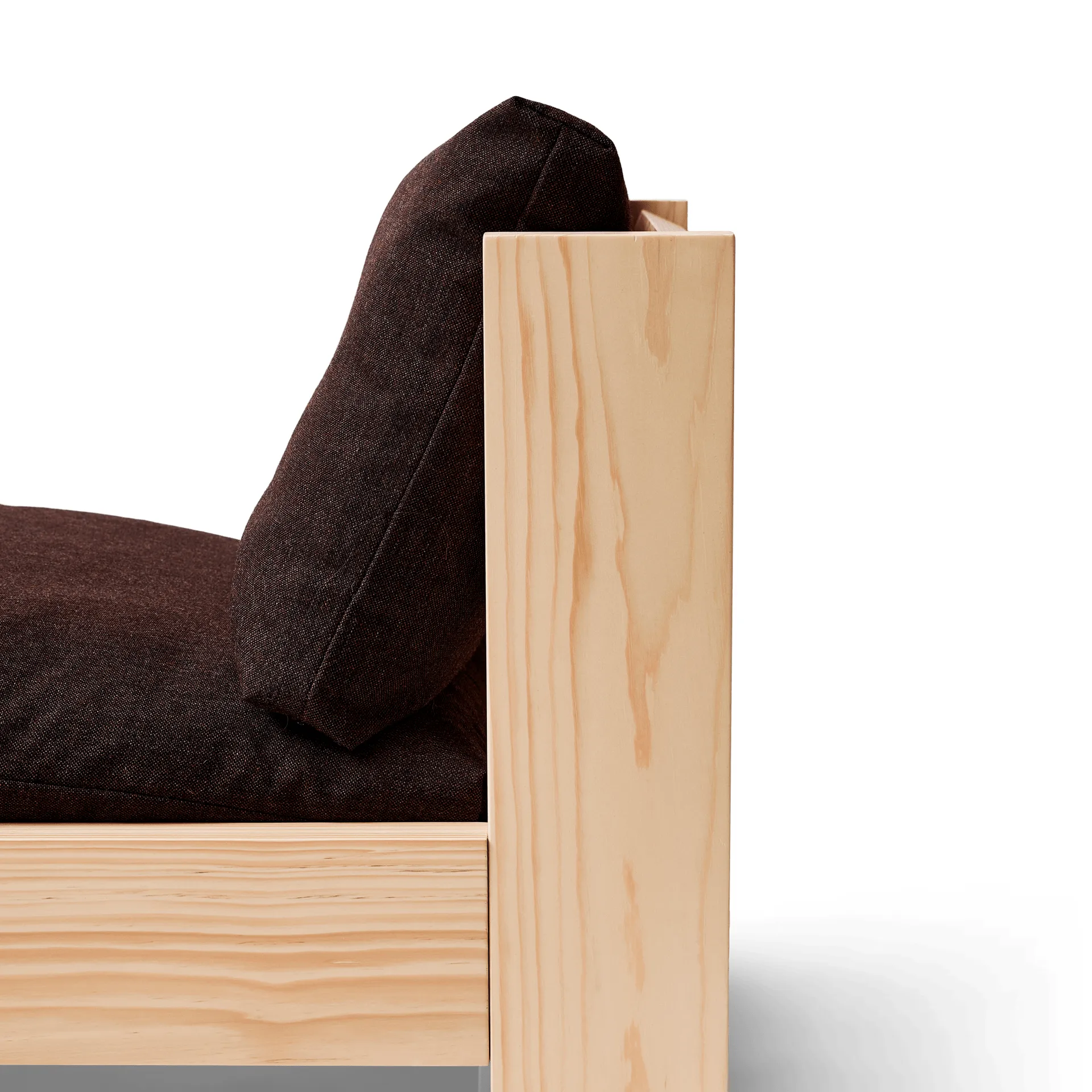 Icon lounge chair, Technicolor 0370-pine Form & Refine