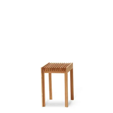 Lightweight stool 40x45 cm - Oak - Form & Refine