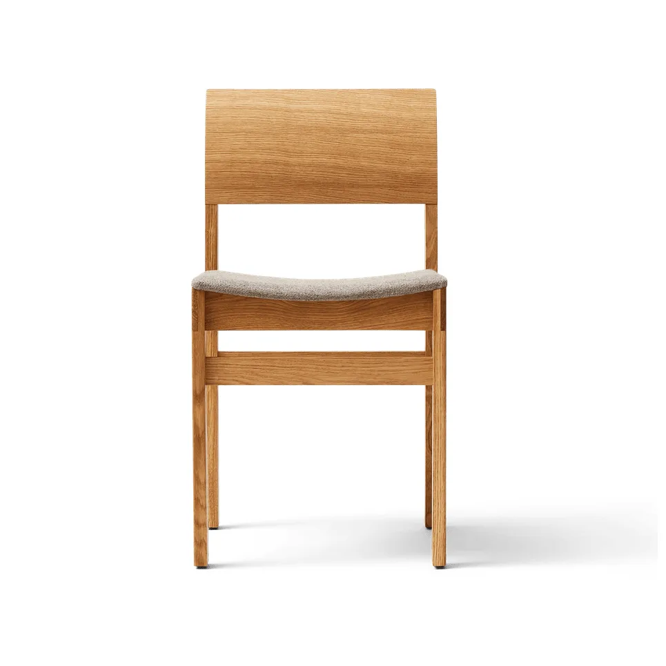 Sonder chair, Oak-Hallingdal 65-0227 Form & Refine