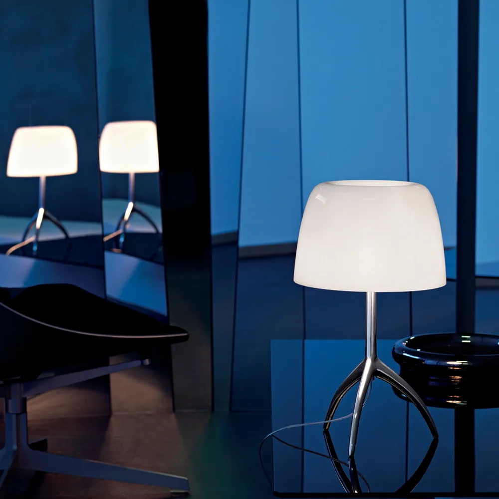 Lumiere Piccola Dimmable table lamp, Cherry red shade–champagne-coluored base Foscarini