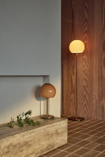 Ball glass floor lamp - Amber, 130 cm - Frandsen