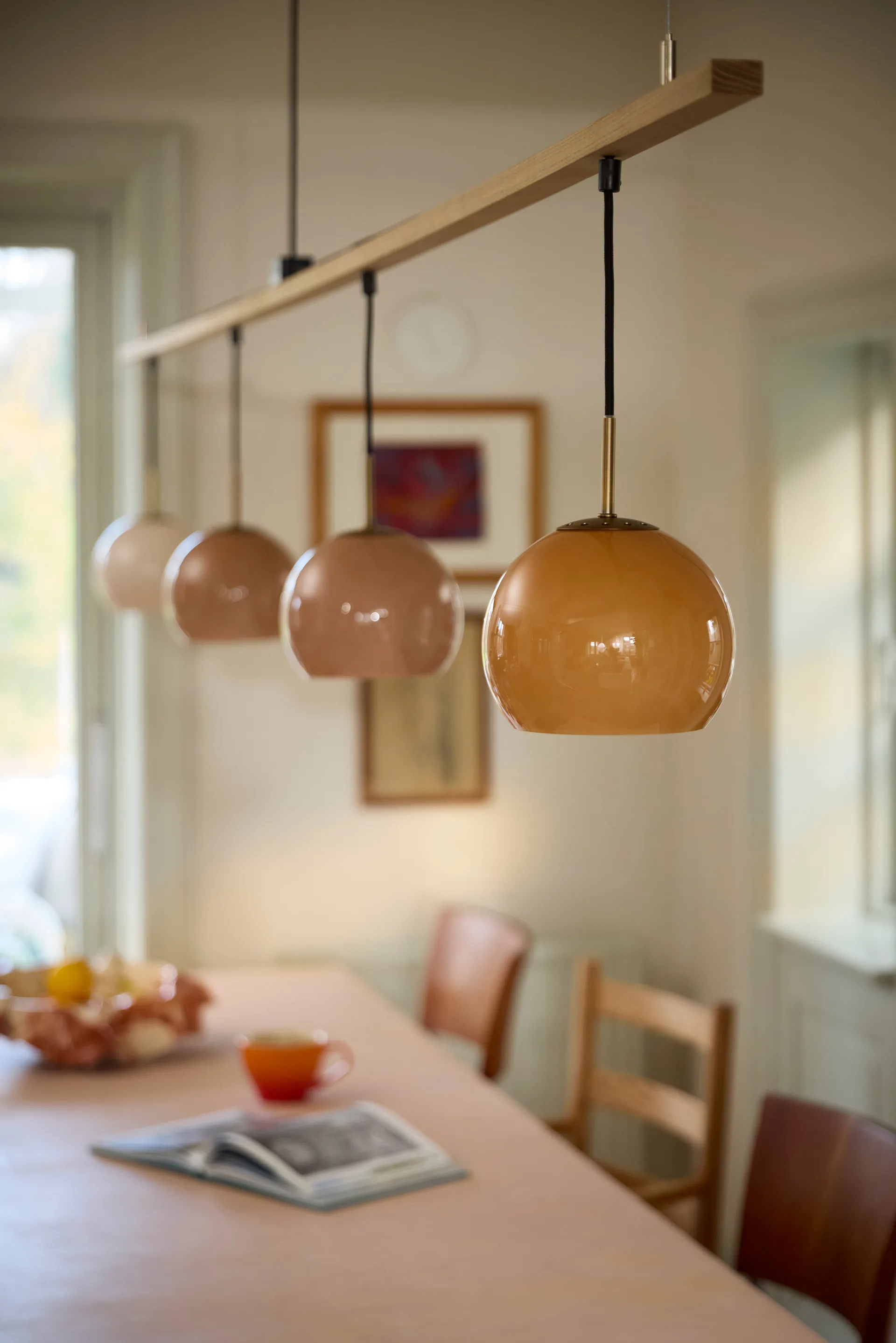 Ball pendant lamp, Opal White, Ø18 cm Frandsen