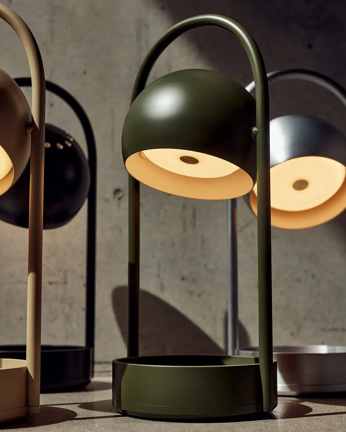 Ball portable table lamp, Olive Green, 32 cm Frandsen