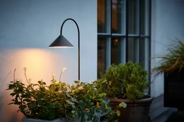 Grasp garden spear garden lamp - Matt Black, 82 cm - Frandsen