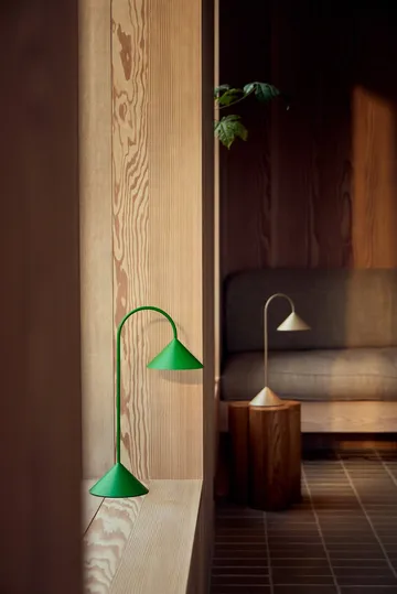 Grasp portable table lamp - Shamrock green, 47 cm - Frandsen