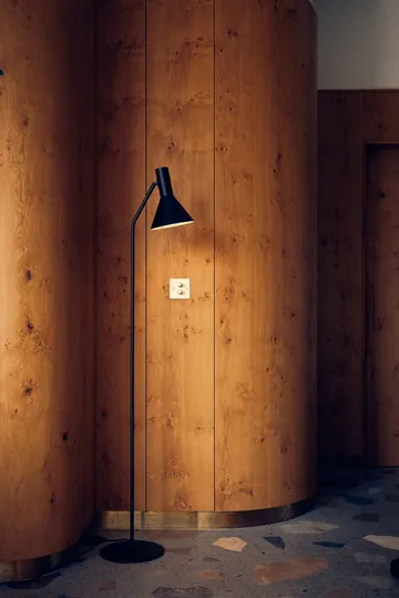 Lyss floor lamp - Matt black, 150 cm - Frandsen